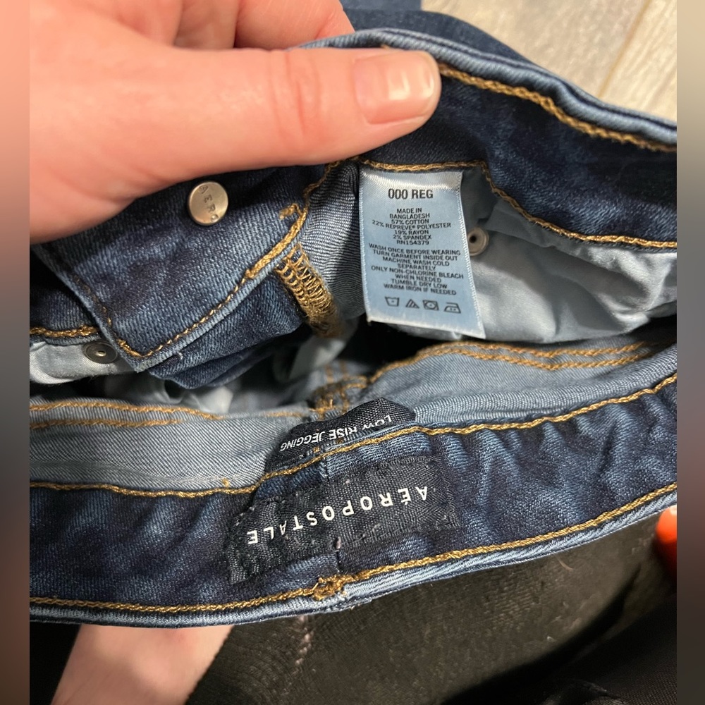 Aero jeans size 000 regular length (2 pairs available)